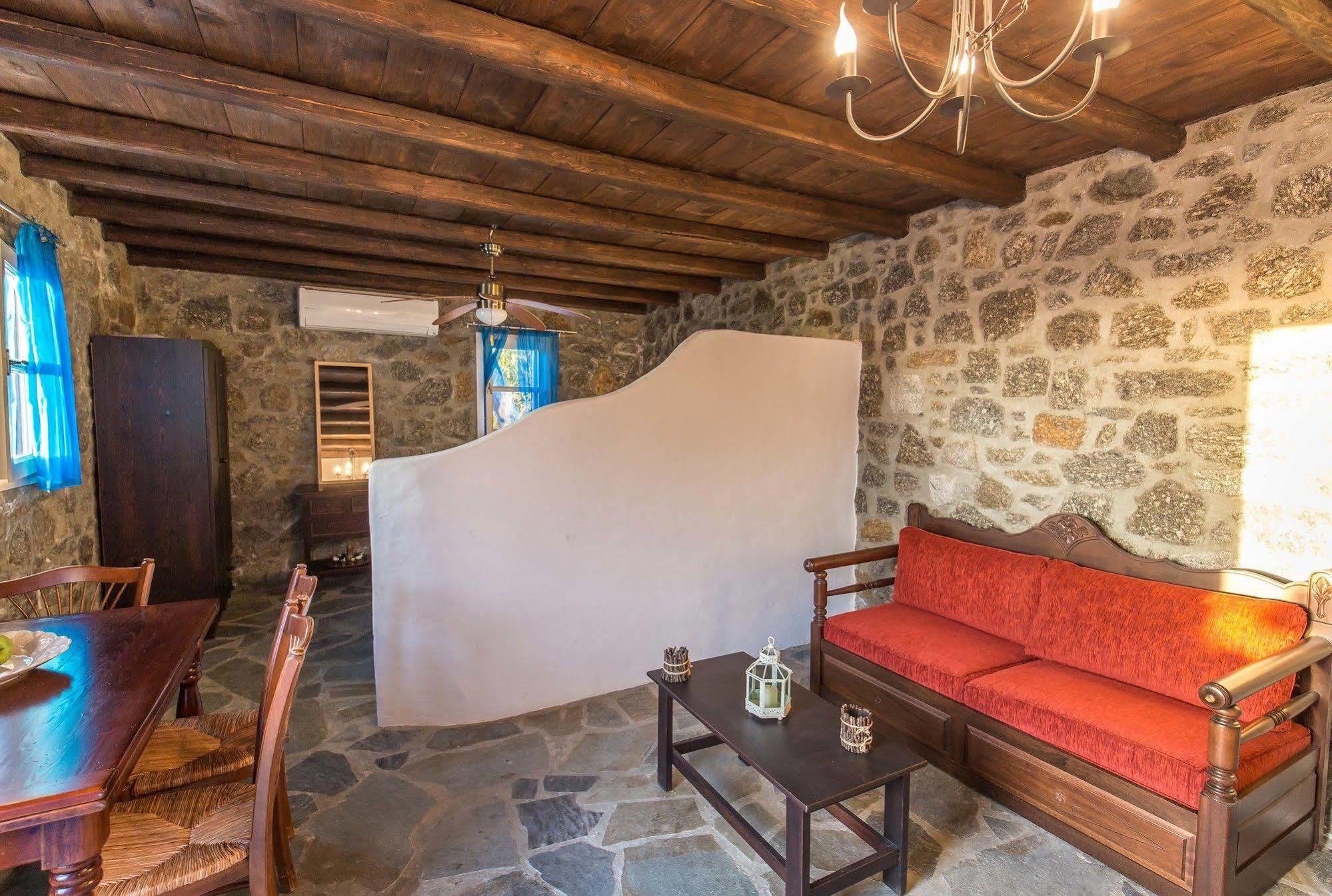Golden Sunset Villas Agios Ioannis Diakoftis Eksteriør billede